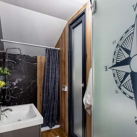 Daire Domki Na Wodzie - Apartament Fregata - Stare Flota Possession Pl